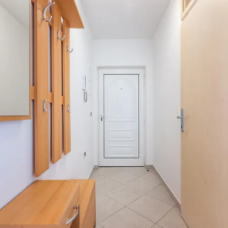 Dolly, Kostrena-rijeka