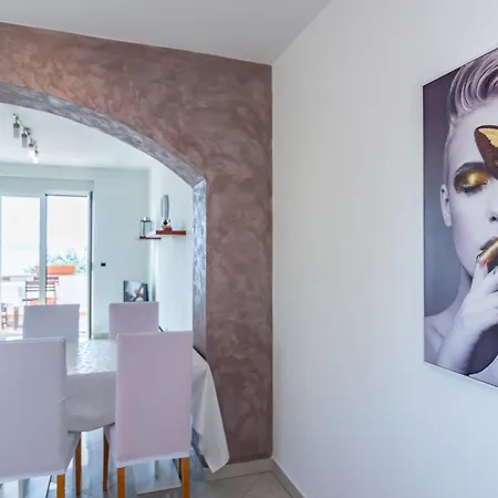 Dolly, Kostrena-rijeka *
